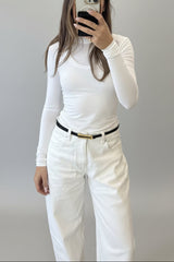 A close-up of a Hammada Belt featuring a textured leather strap and a sleek metal buckle.
