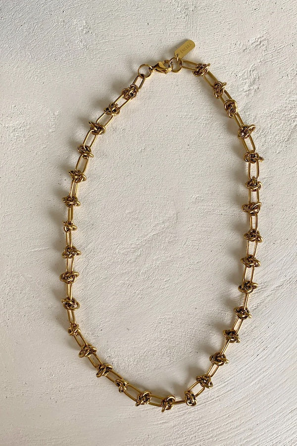 Enesea | Gold Knot Chain Necklace | Girls with Gems